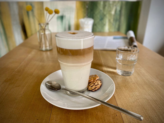 Latte Macchiato selber machen - Black-Label-Coffee